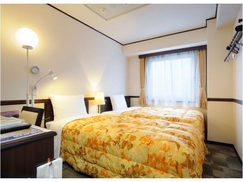 Toyoko Inn Toyama-Eki Shinkansen-Guchi No.2 Екстериор снимка